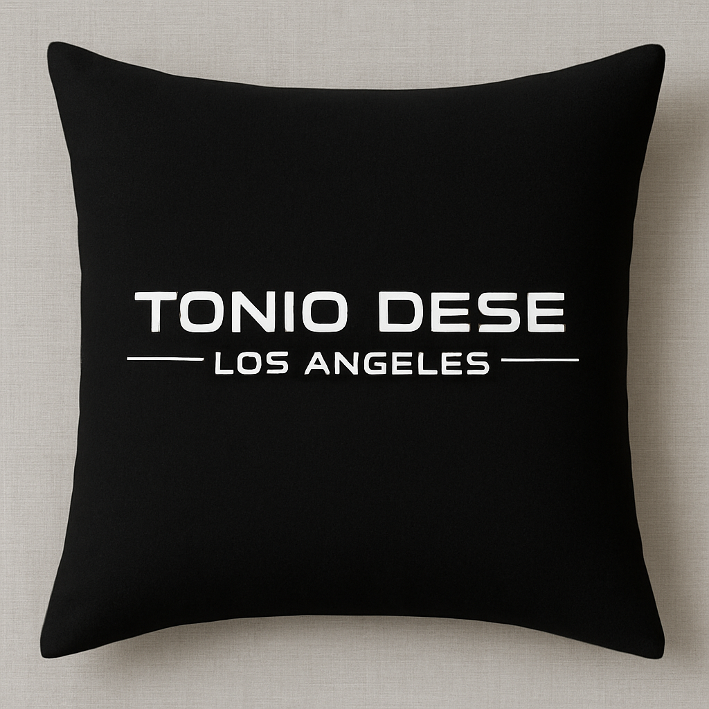 Tonio Dese pillow