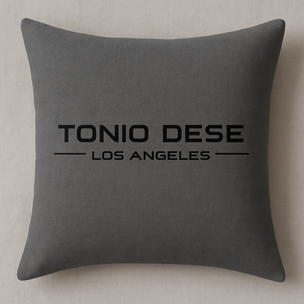 Tonio Dese pillow